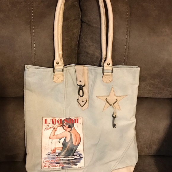 Vintage Addiction Canvas Tote. Brand new 😍 - Picture 2 of 4